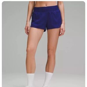 Lululemon Hotty Hot shorts Larkspur NWT size 14